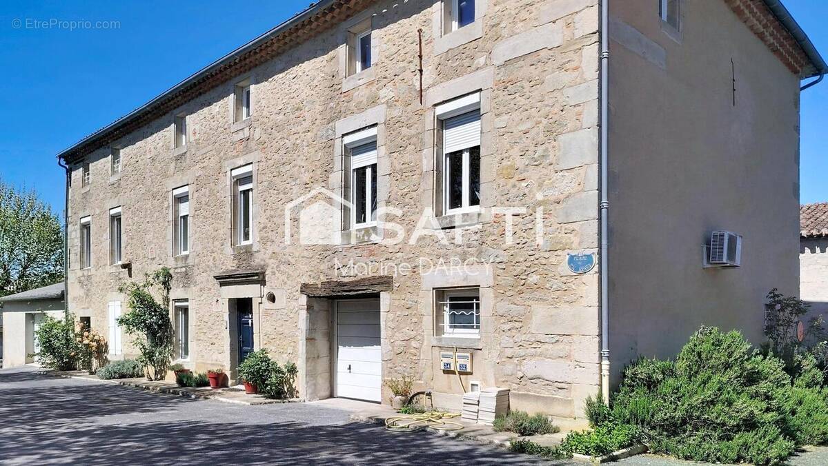 Appartement 236 m² à Saint-Affrique-Les-Montagnes  - photo 1