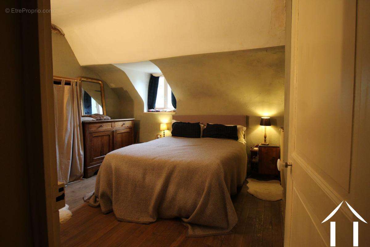 Maison à MENESTREAU