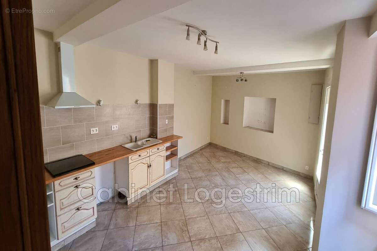 Appartement à BERNIS