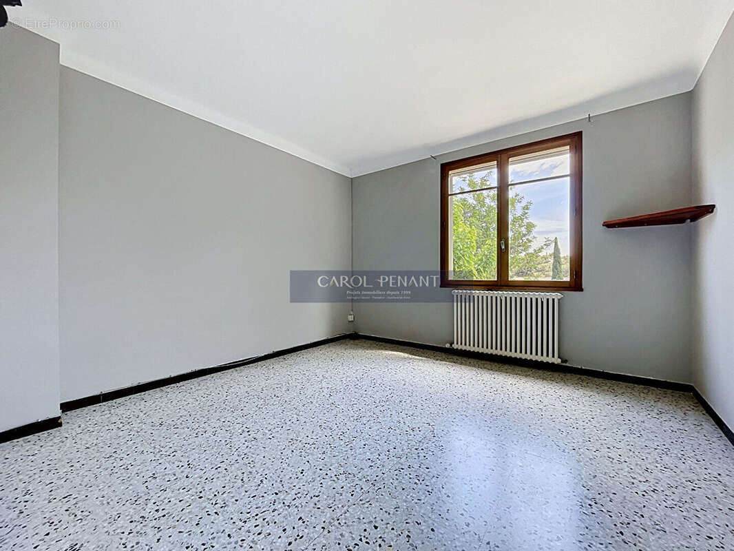 Appartement à BEAUMES-DE-VENISE