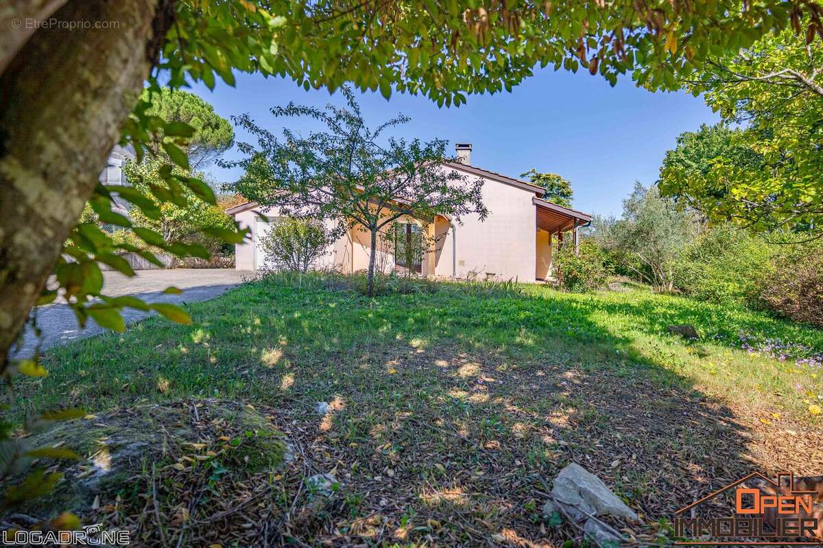 Appartement 130 m² à Foulayronnes  - photo 164