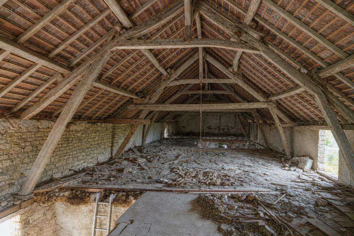 Ferme de 294 m² avec dépendances à Moisy - photo 27