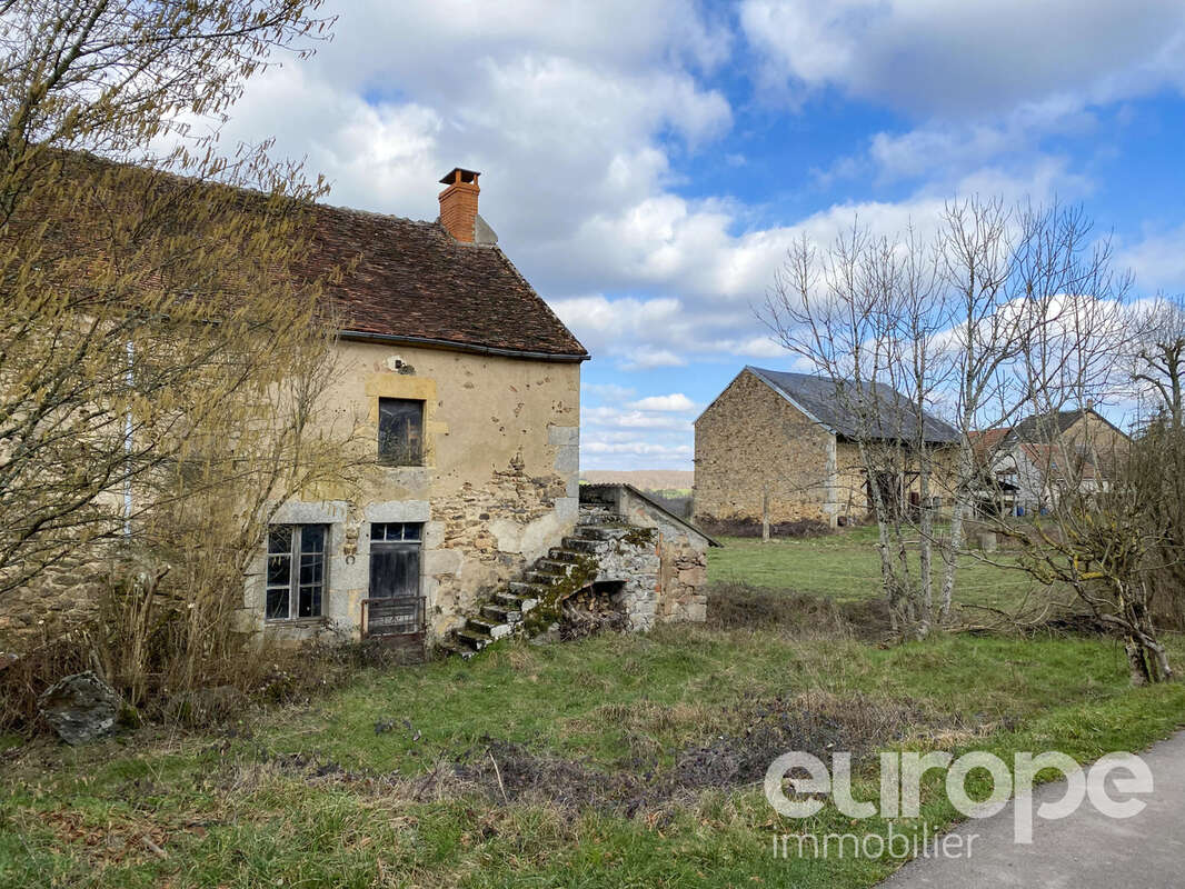 Maison à SAINT-ANDRE-EN-MORVAN