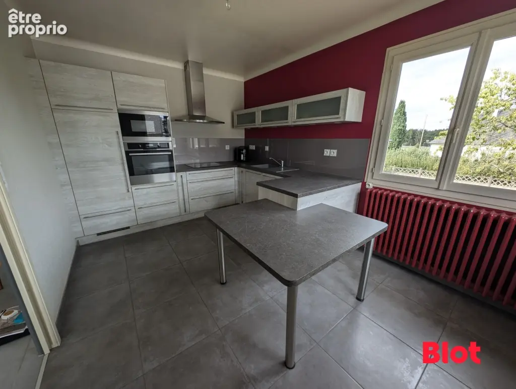 Maison 4 pièces 88 m² à vendre à Argentre-Du-Plessis (35370) - photo 4