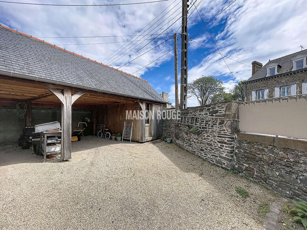 Maison à DOL-DE-BRETAGNE