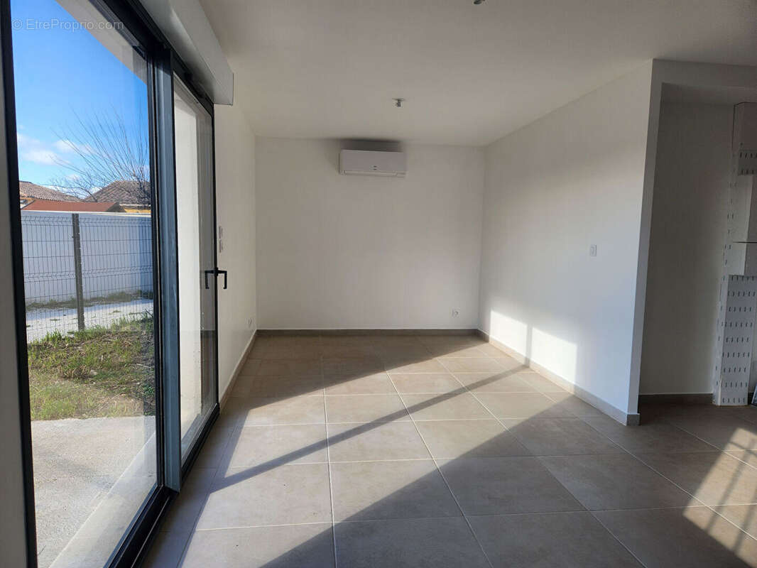 Appartement à VEDENE