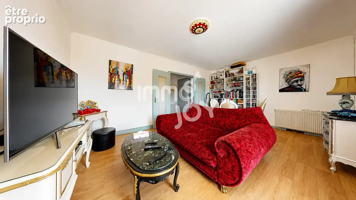 Investisseurs, Immeuble de rapport, 4 appartements, 342m2 habitables, bonne rentabilité. - photo 6