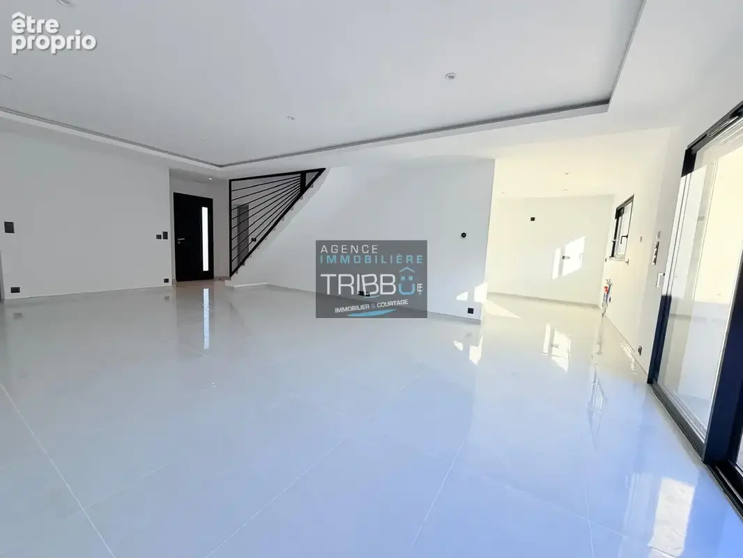 Villa neuve t4 avec jardin et garage à passa   proche thuir - photo 6