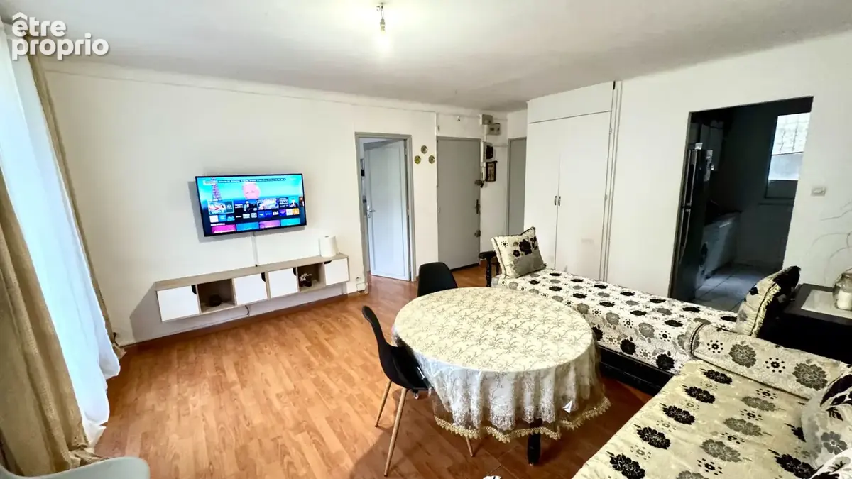 Trois appartements de type T3 à T4 avec garages , vendus loués. - photo 13