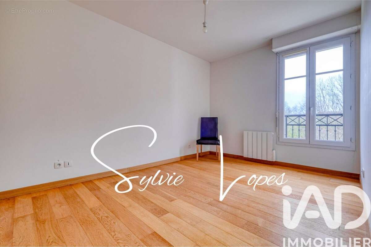 Photo 8 - Appartement à MAGNY-LE-HONGRE