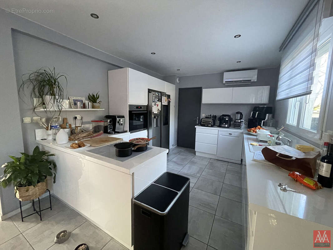 Maison à SAINT-MARTIN-DE-FONTENAY