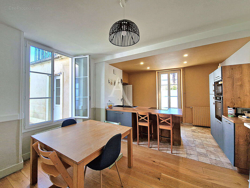 Maison Chateauneuf Sur Sarthe 8 pièce(s) 216 m2 - photo 8