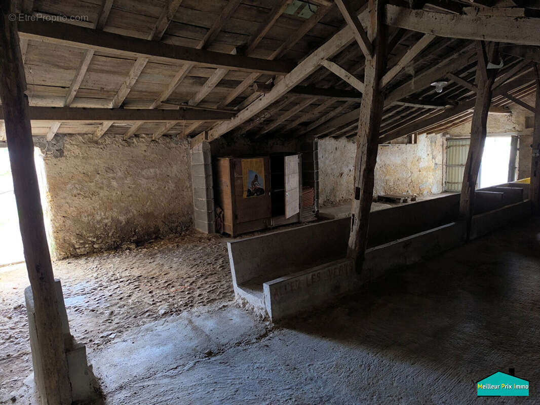 Maison à SAINT-URBAIN