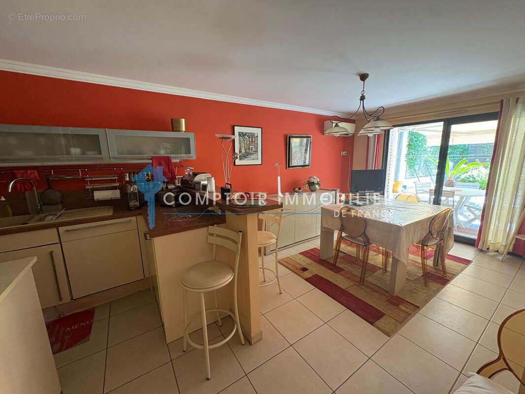 Appartement à acheter avec terrasse balcon 8 pièces à Sète, quartier Victor Hugo - photo 3