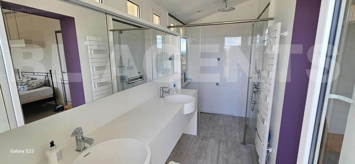 12 - Maison à SAINT-MAXIMIN-LA-SAINTE-BAUME