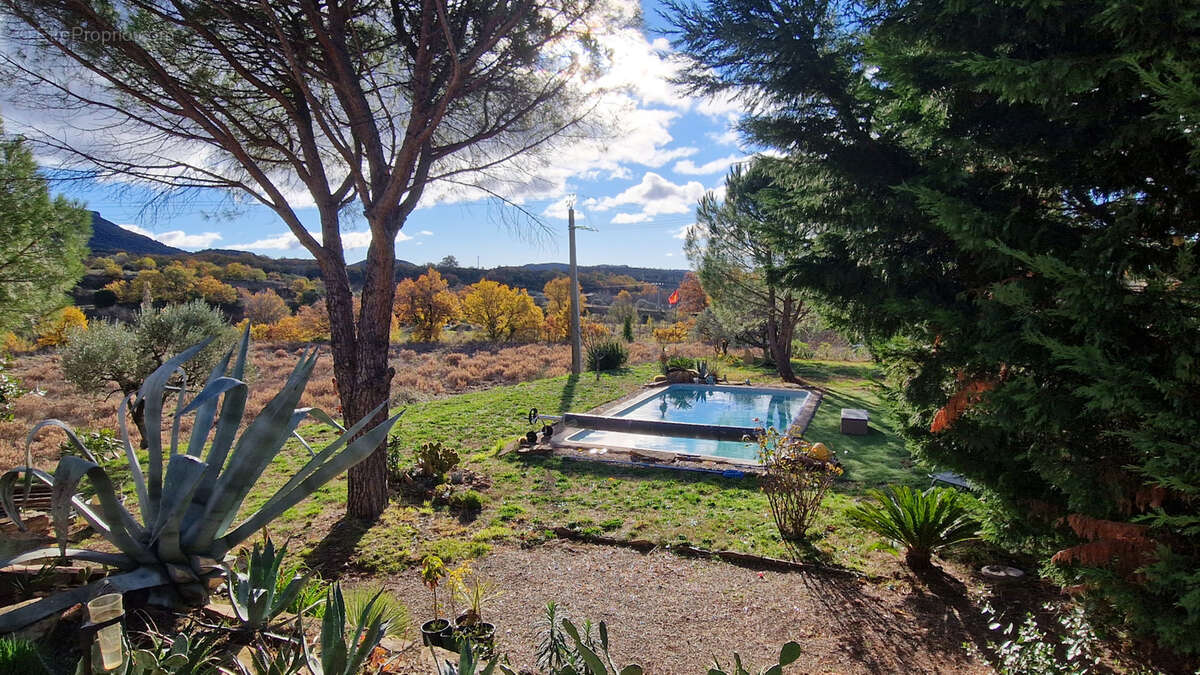 Maison à SAINT-JEAN-DE-LA-BLAQUIERE