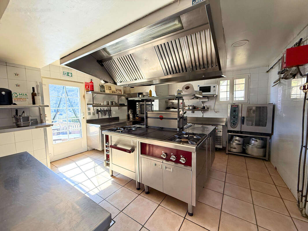 Commerce à SAINT-TROPEZ