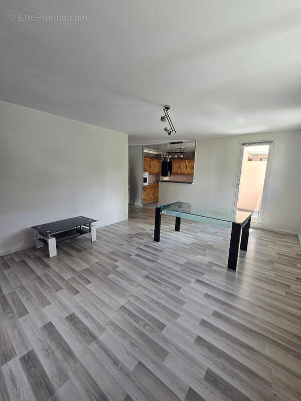 Appartement à PONTAULT-COMBAULT
