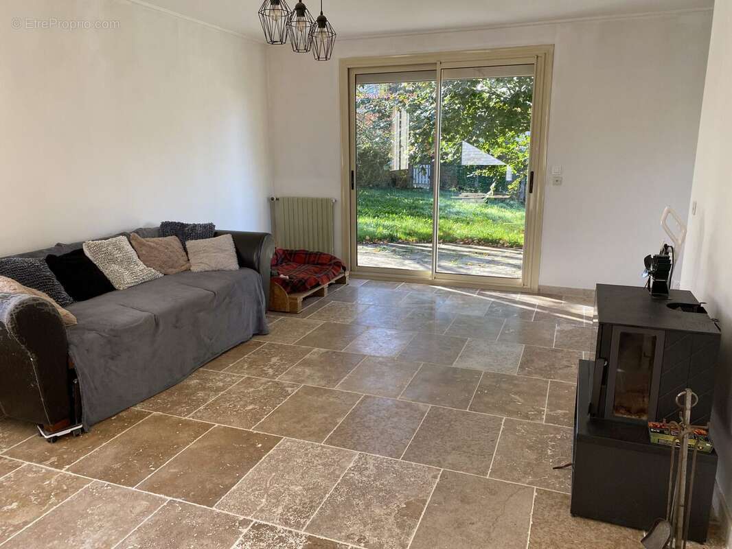 Maison à PEYRAT-LE-CHATEAU