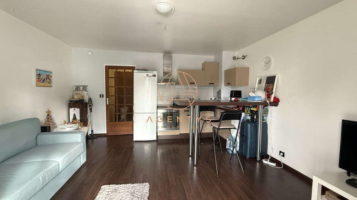 Appartement à LE PLESSIS-TREVISE