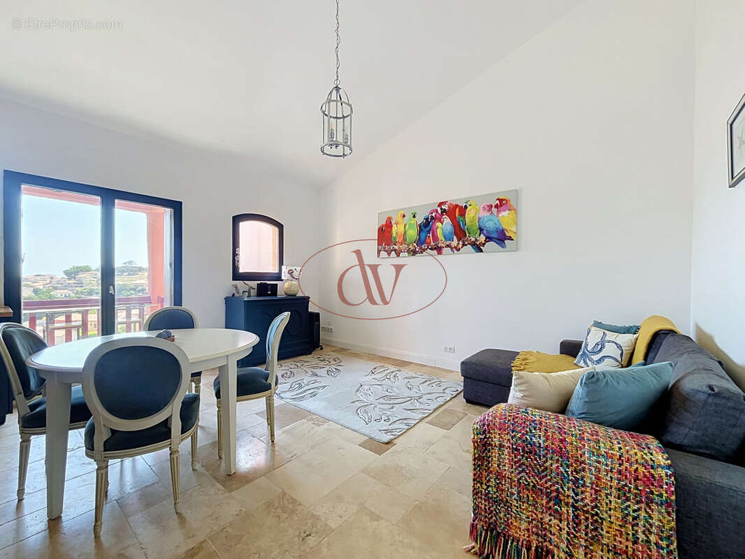 Collioure - Superbe Appartement rénové avec vue imprenable sur Collioure et la Mer - photo 10