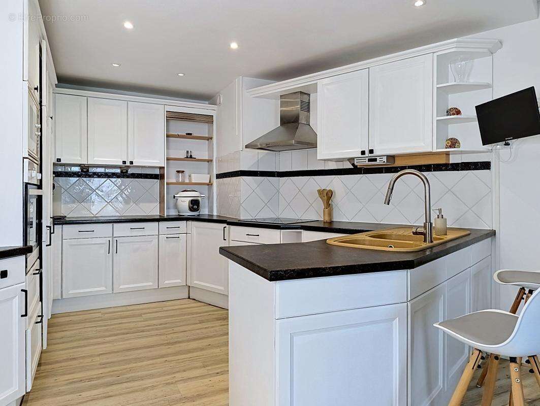 Appartement 124 m² à Chambray-Les-Tours  - photo 4