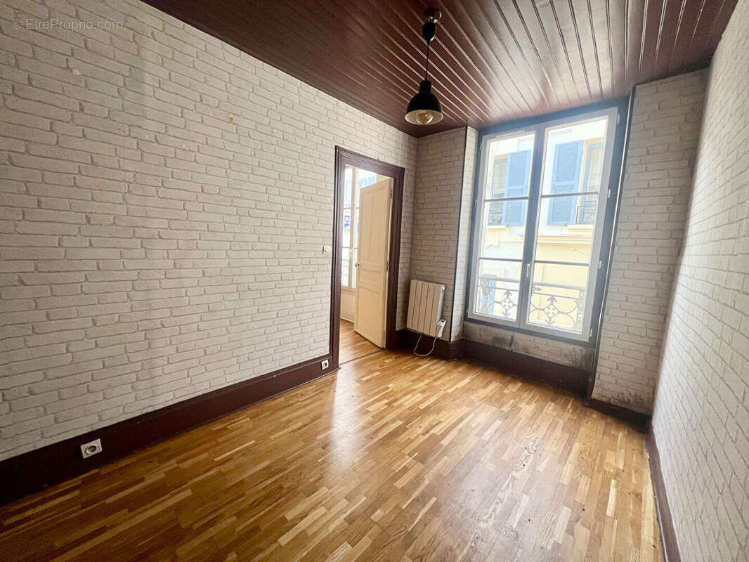 Appartement à BRIE-COMTE-ROBERT