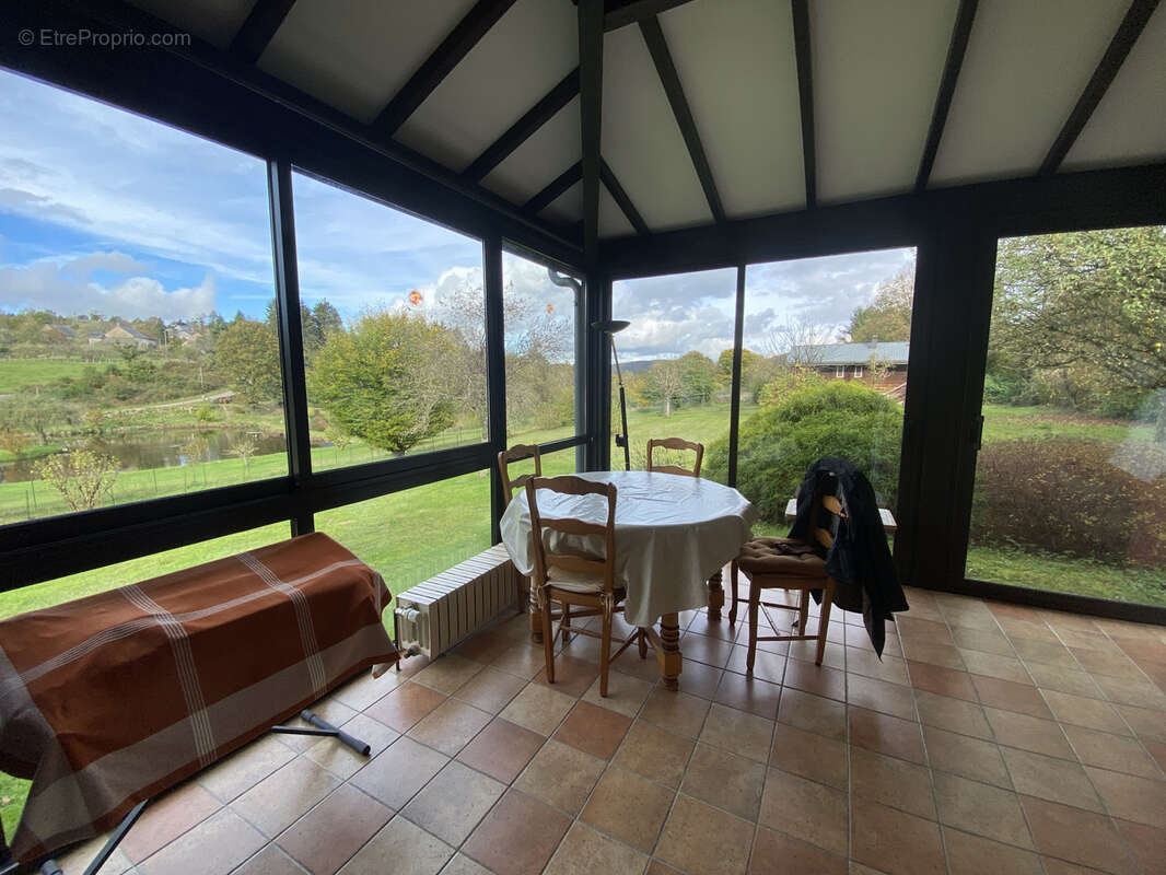 Maison à SAINT-MARTIN-DU-PUY