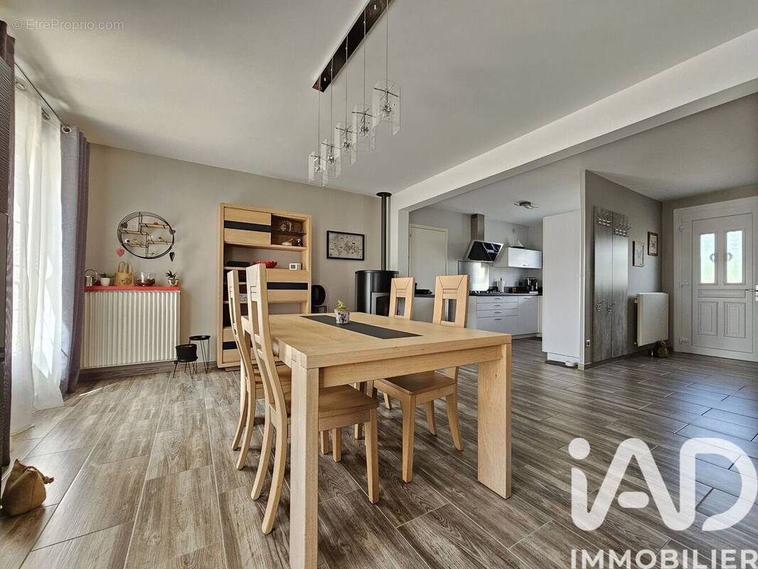 Photo 1 - Maison à COULAINES