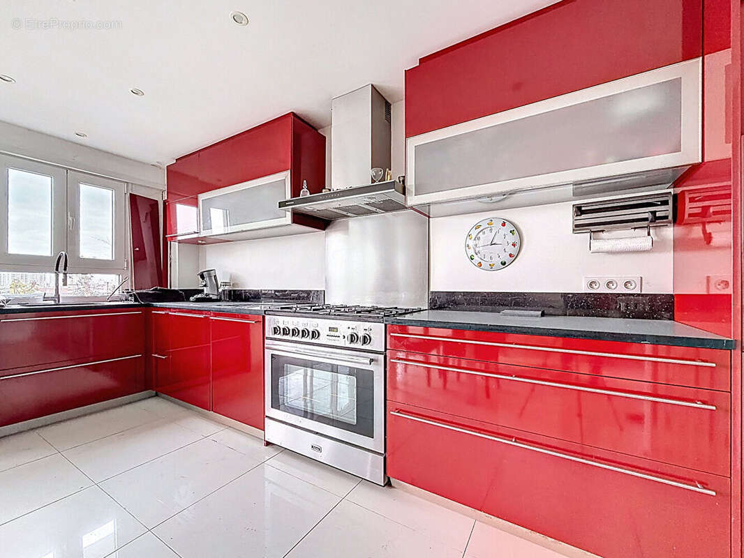 Appartement à NANTERRE