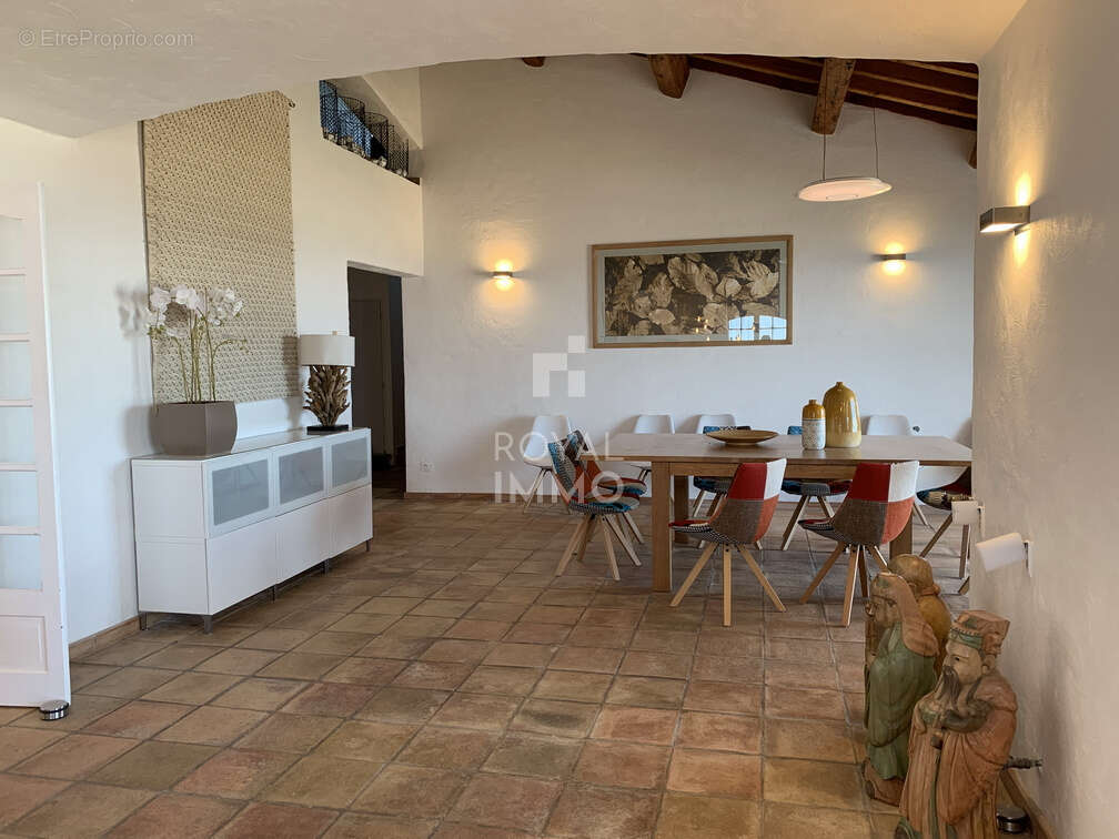 Maison à HYERES