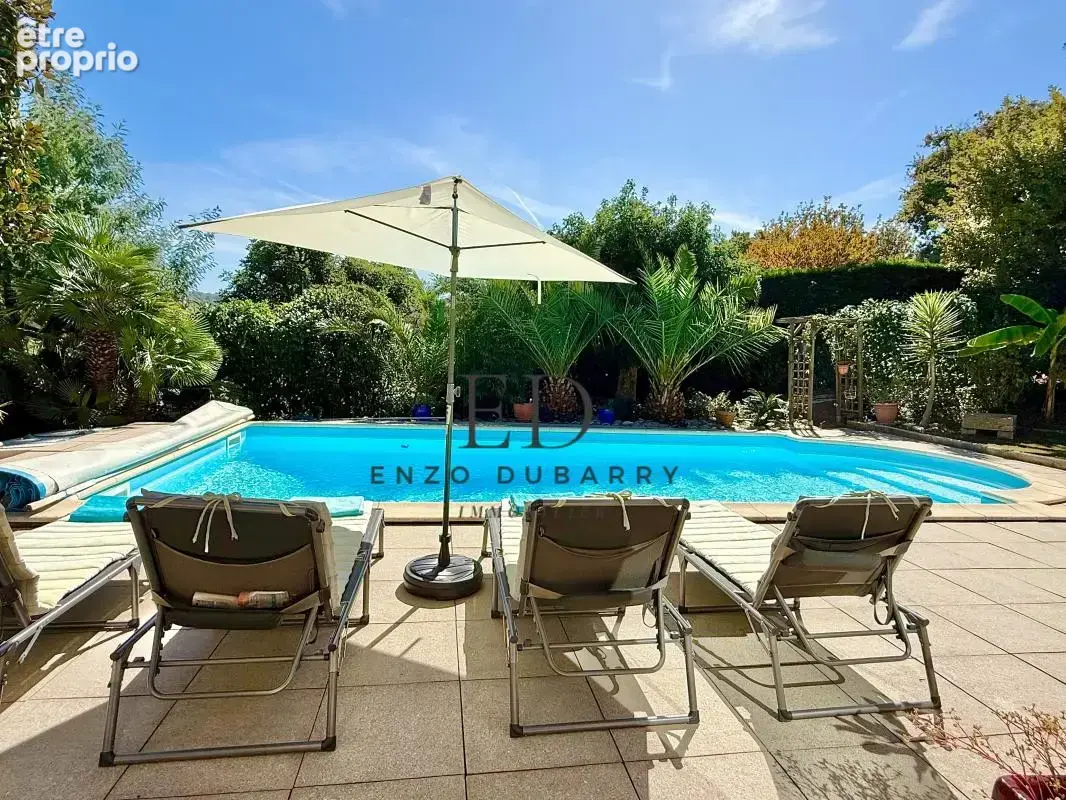 Maison 5 pièces 142 m² à vendre à Bassussarry (64200) - photo 10