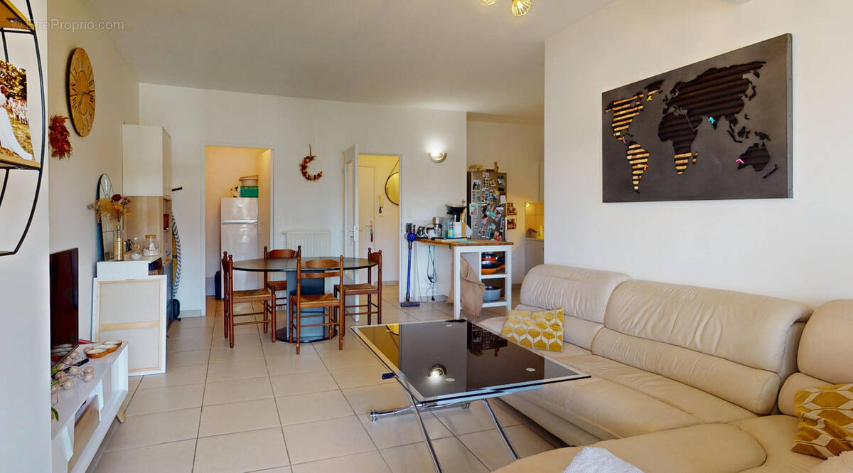 Appartement à ONET-LE-CHATEAU