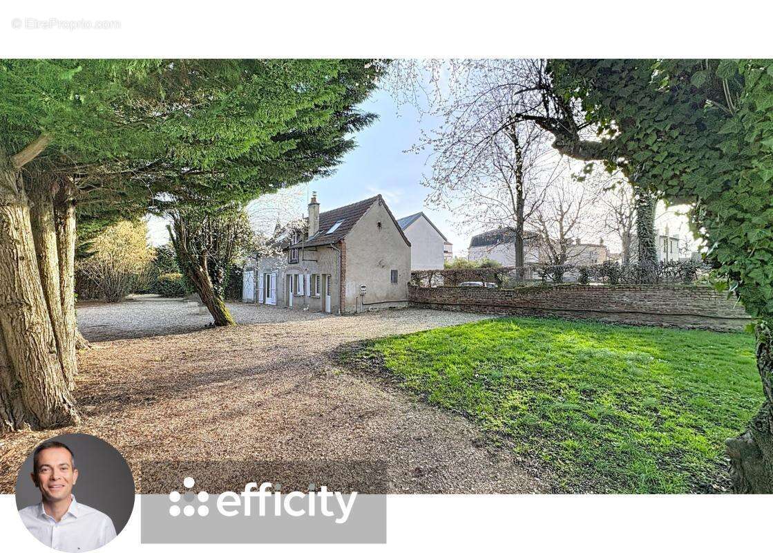 Appartement à MOULINS