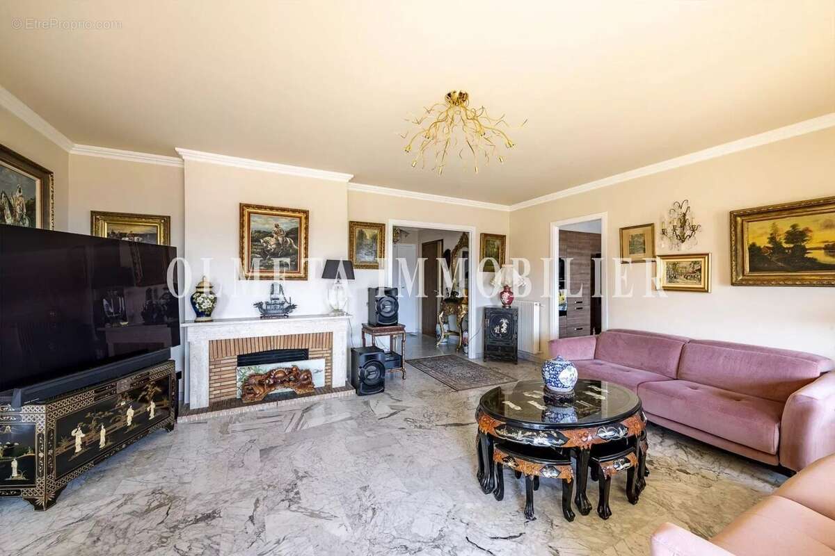 Appartement à MENTON