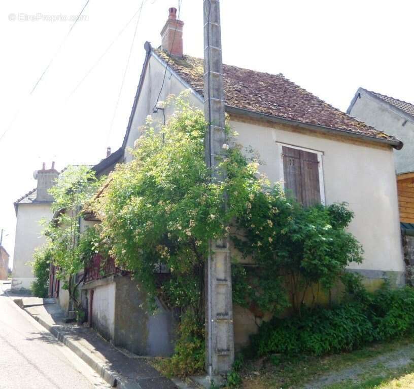 Maison à SAINT-SAULGE