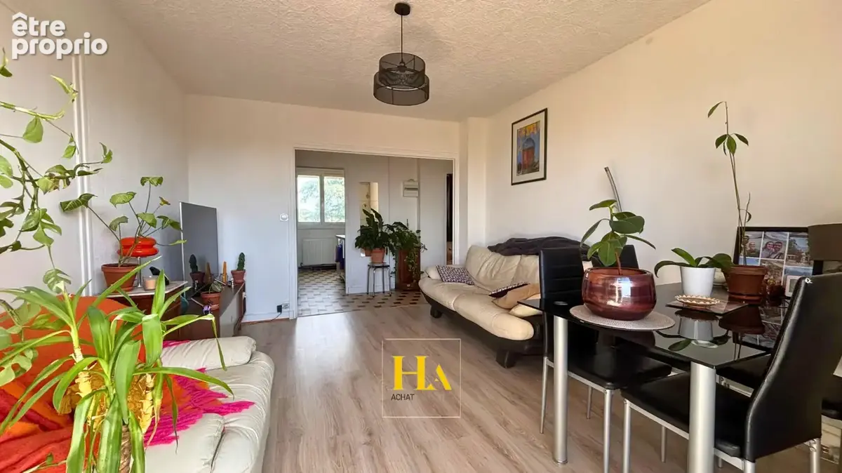 Appartement T4 dernier étage vue dégagée - photo 1