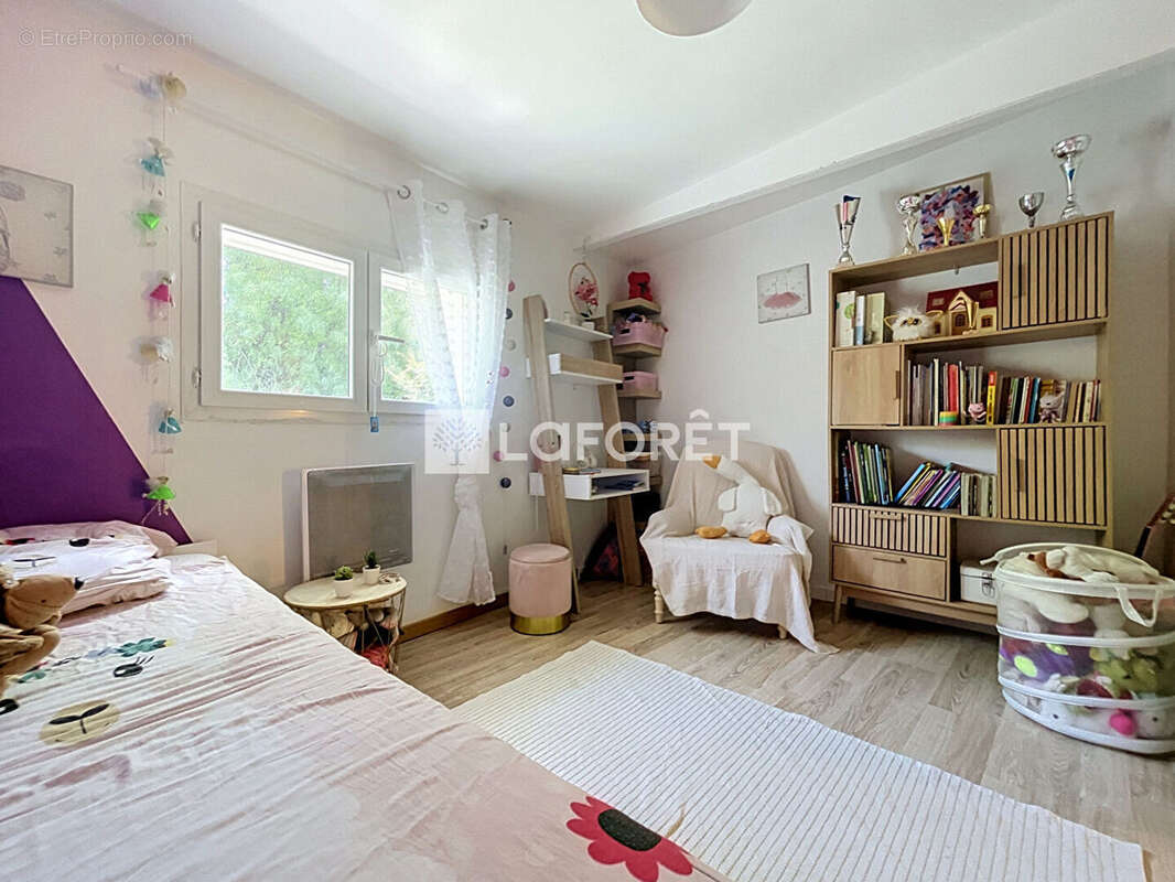 AUBAGNE ? Quartier de Vaux ? Maison T4 en copropriété avec jardin et piscine - photo 9