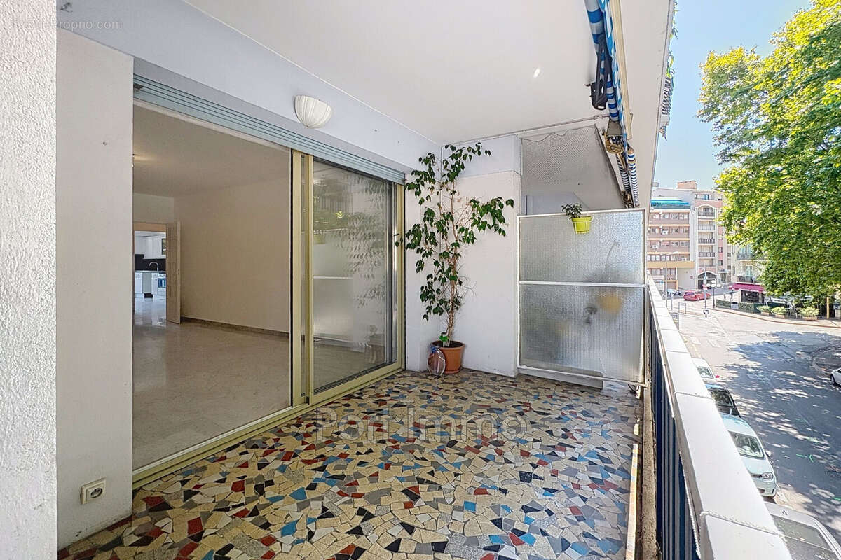 Appartement 95 m² à Cagnes-Sur-Mer  - photo 2