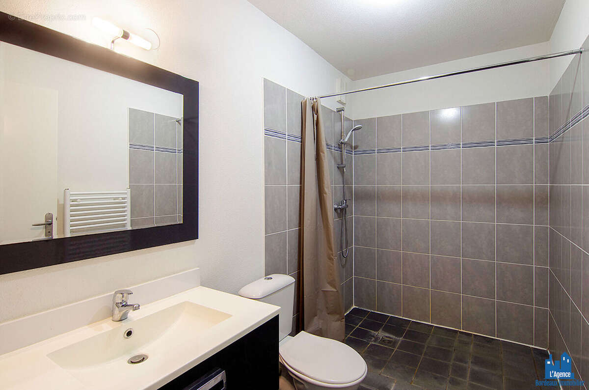 Appartement à VILLENAVE-D'ORNON