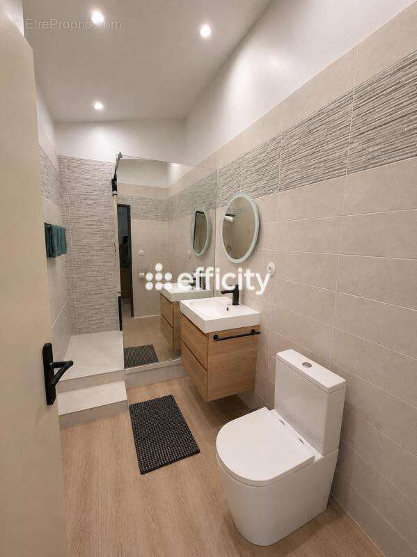 Maison 171 m² à La Lande-De-Fronsac  - photo 7