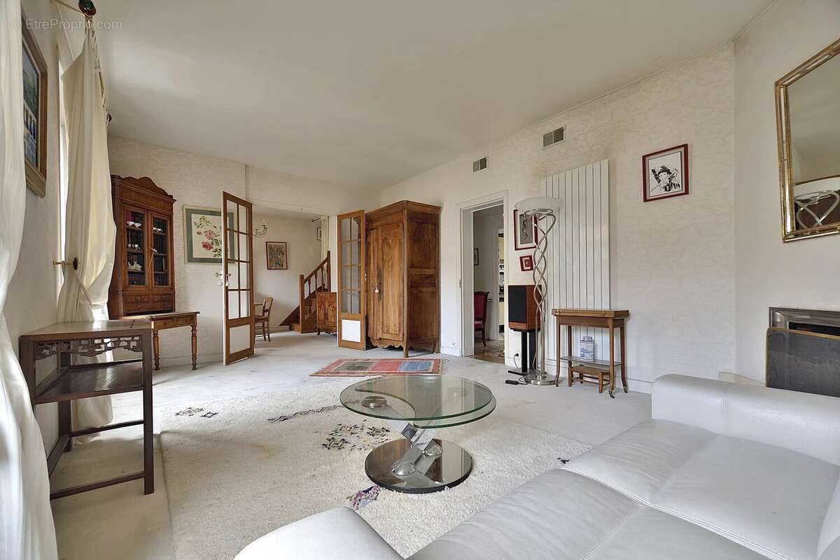 Appartement à SAINT-MAUR-DES-FOSSES