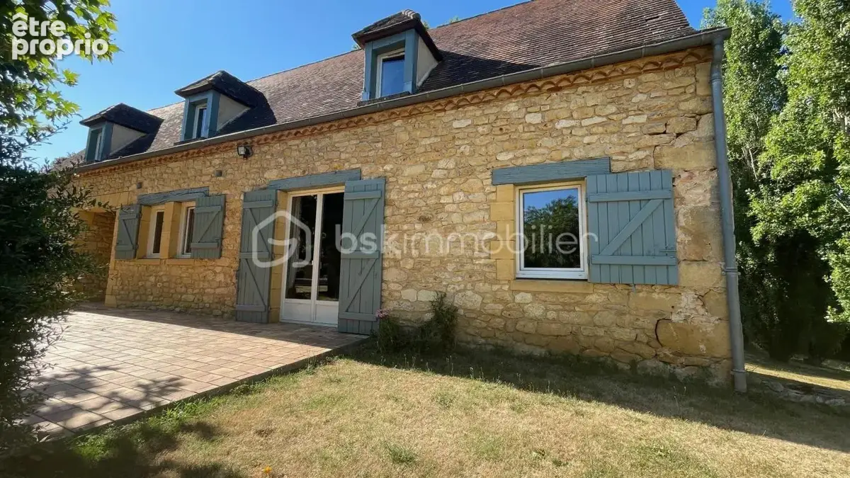 Propriété sans voisin proche de 2 belles maisons de style Périgourdin avec piscine - photo 5