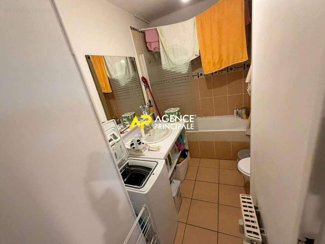 Appartement à SARTROUVILLE