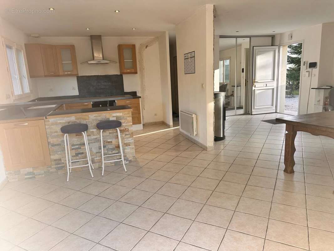 Maison à DAMPIERRE-ET-FLEE