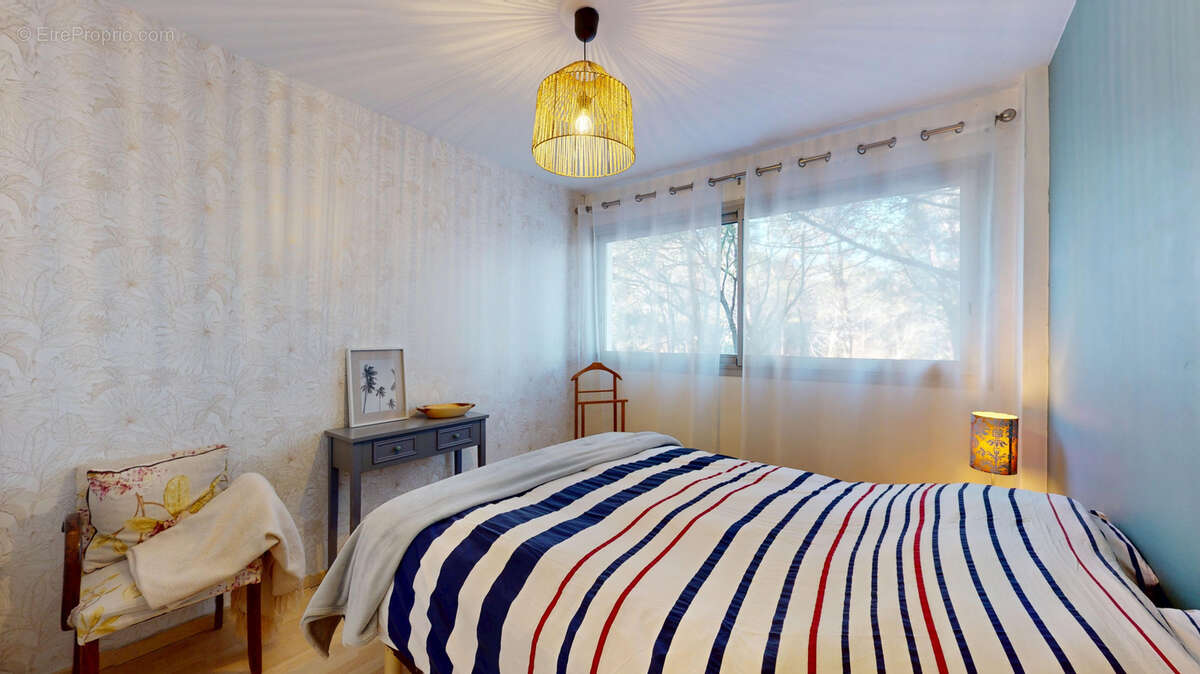 Appartement à VALLAURIS