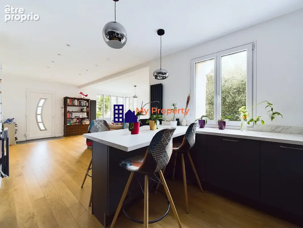 Maison 6 pièces 109 m² à vendre à Houilles (78800) - photo 2