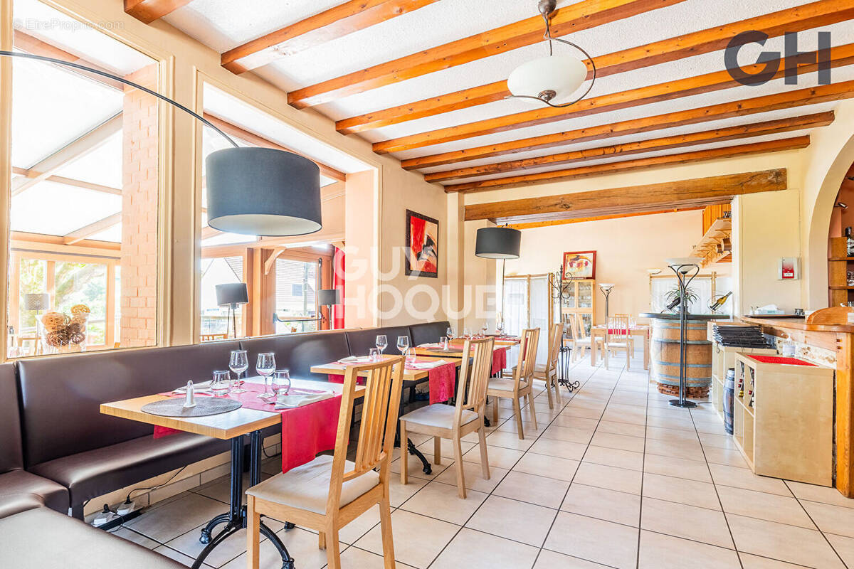 Commerce à CHARTRETTES