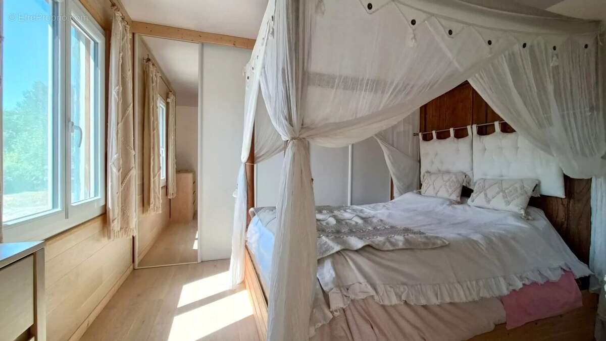 Maison avec dépendances chiré en montreuil - photo 12