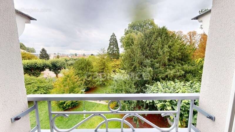 Appartement à CORBEIL-ESSONNES